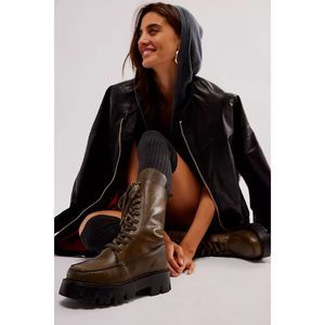 Free People Jones Lug Sole Lace Up Boots Size 9.5